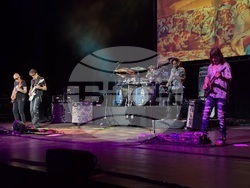 SatchVai Band в зала 1 на НДК, снимка – Борислав Бориславов/БТА