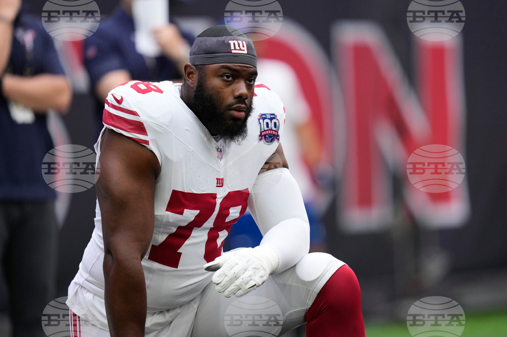 Giants Camp Shuffle Football