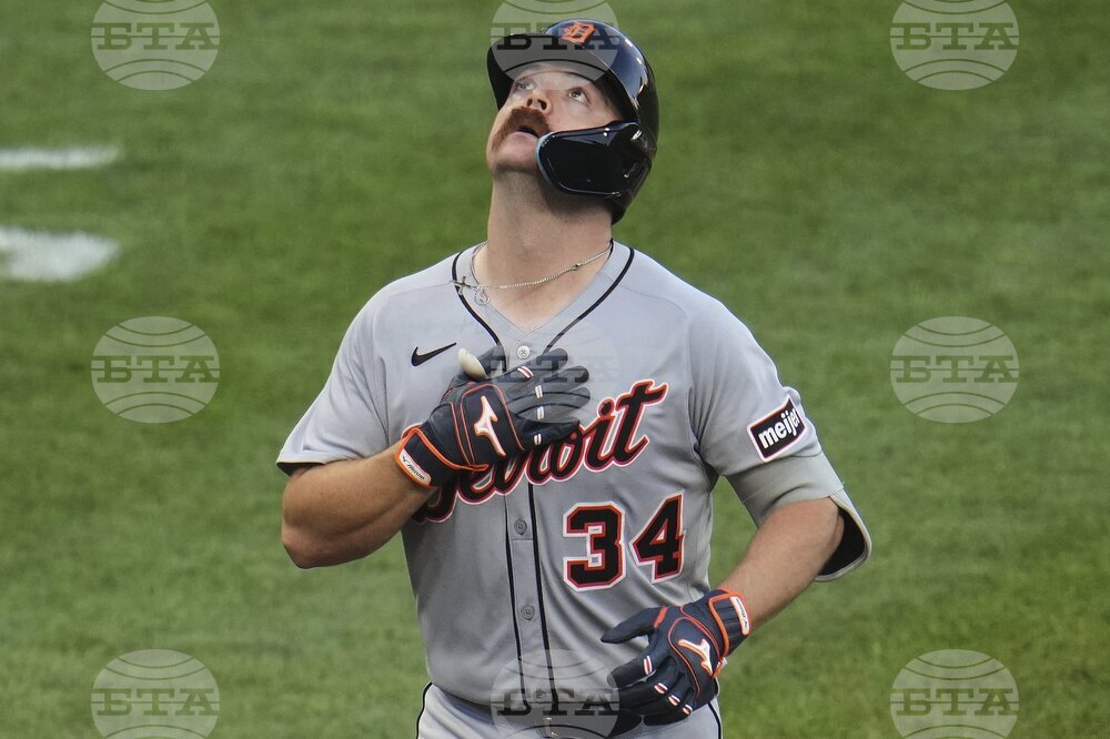 Tigers Pirates Baseball