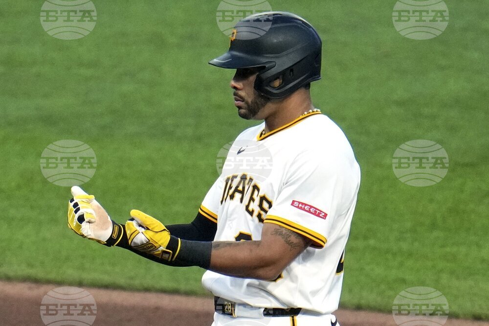 Tigers Pirates Baseball