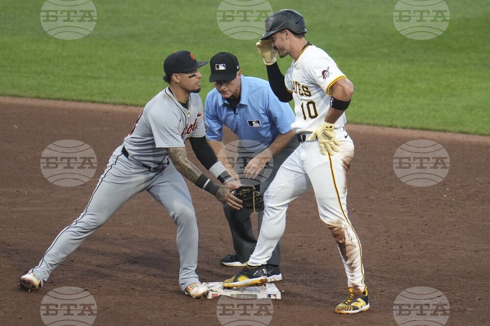 Tigers Pirates Baseball