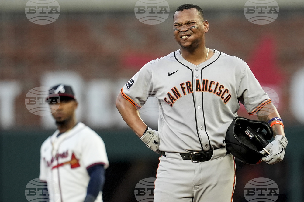 Giants Braves Baseball