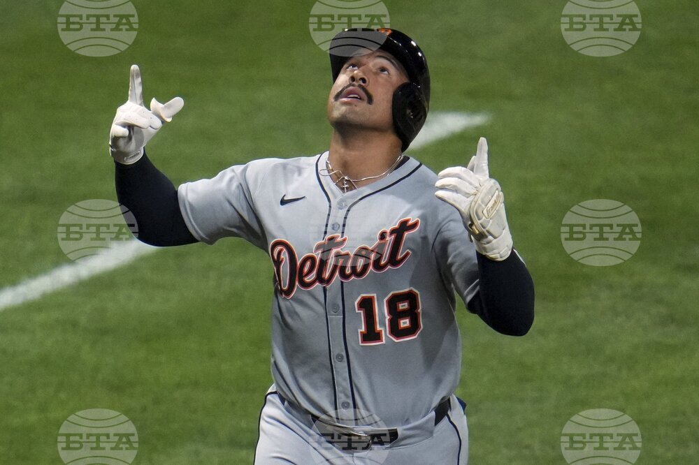 Tigers Pirates Baseball
