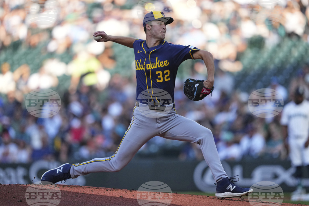 Brewers Mariners Baseball