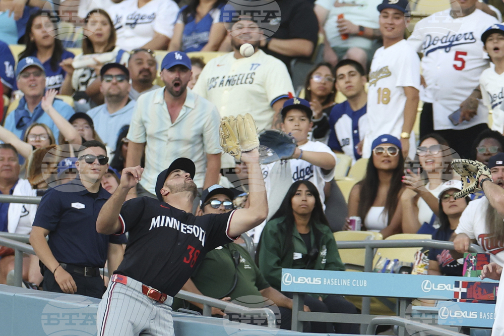 Twins Dodgers Baseball