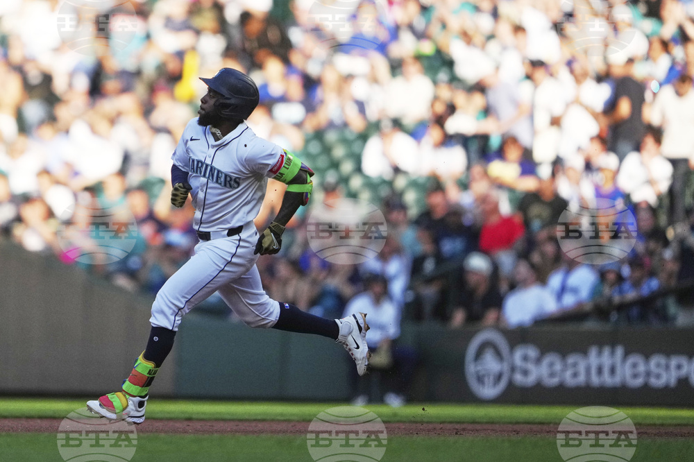 Brewers Mariners Baseball