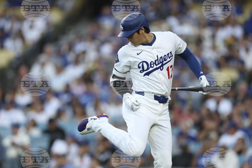 Twins Dodgers Baseball