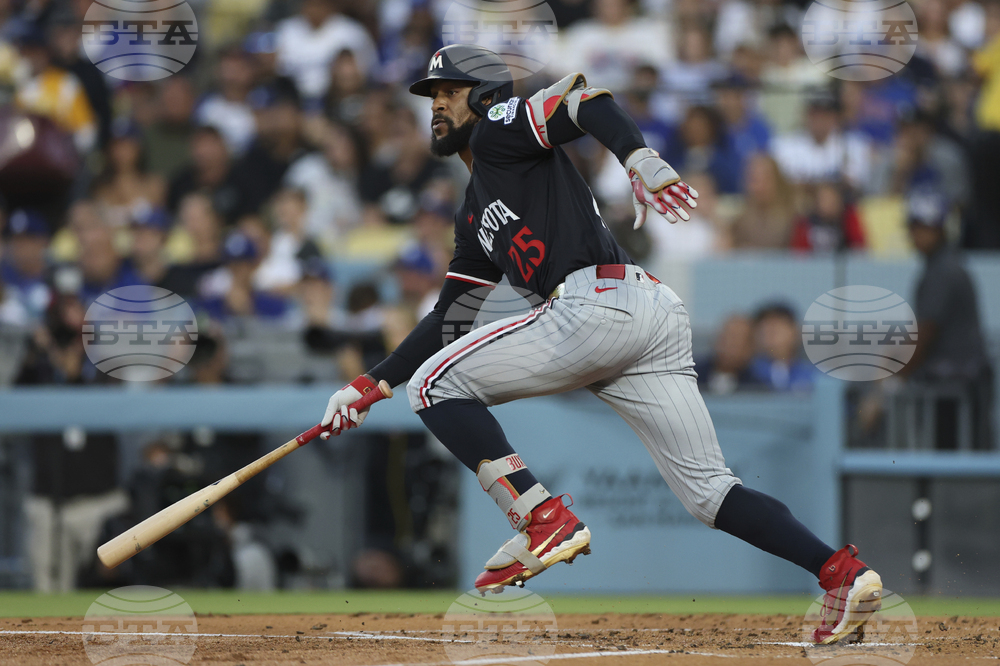 Twins Dodgers Baseball