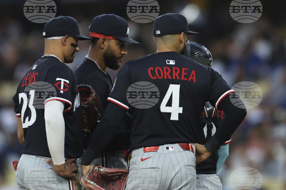 Twins Dodgers Baseball
