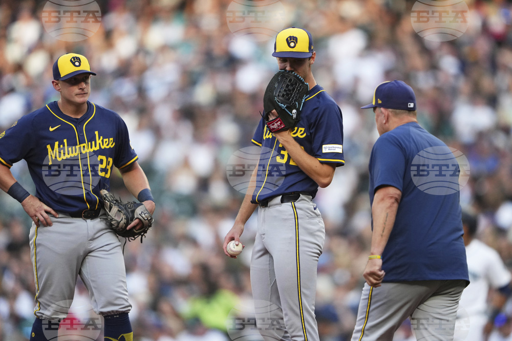 Brewers Mariners Baseball