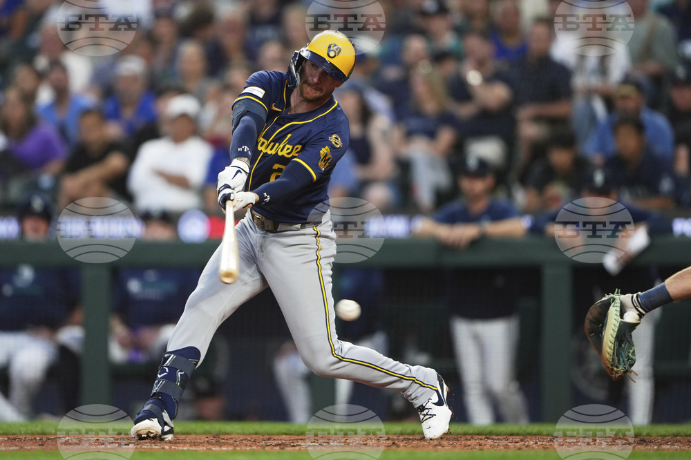 Brewers Mariners Baseball
