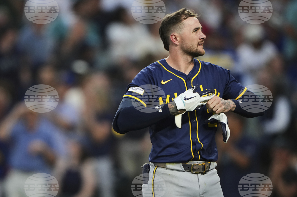 Brewers Mariners Baseball