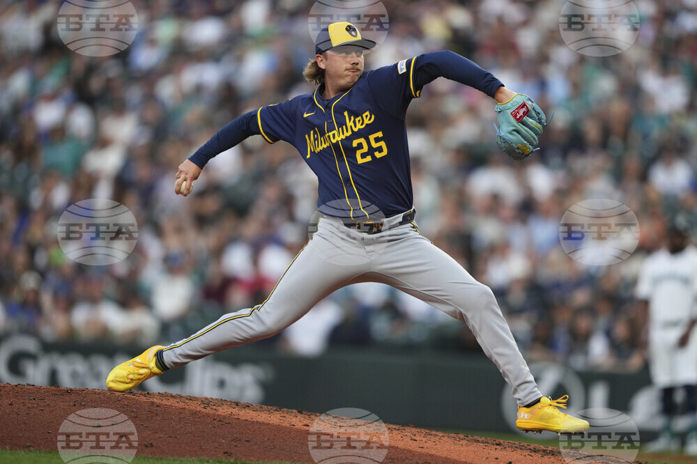 Brewers Mariners Baseball