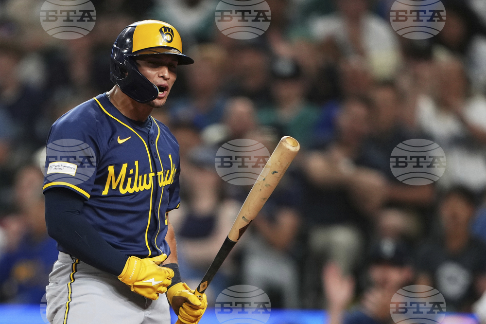 Brewers Mariners Baseball