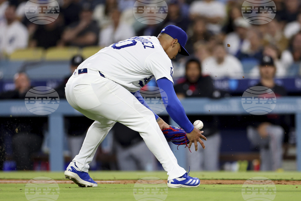 Twins Dodgers Baseball