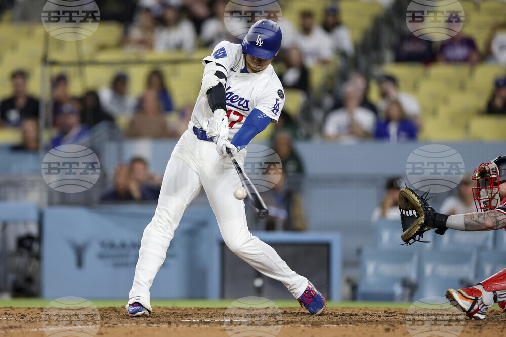 Twins Dodgers Baseball