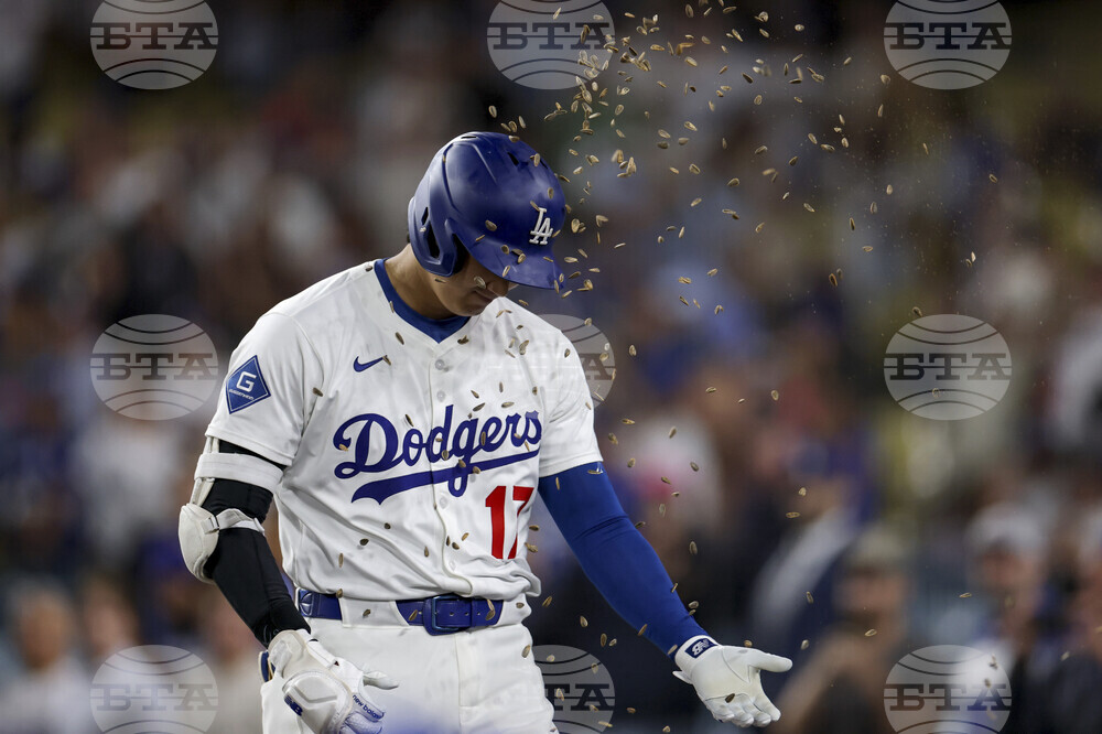 Twins Dodgers Baseball