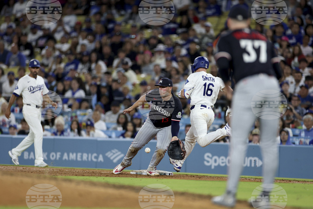 Twins Dodgers Baseball