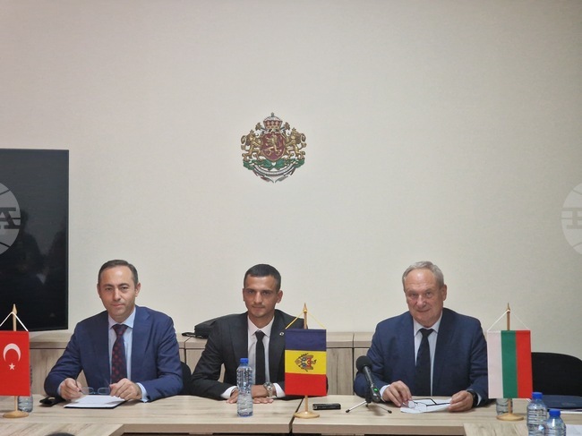 Тристранен трансграничен проект дава възможност за цифровизация на услуги в Община Търговище и селища в Турция и Молдова