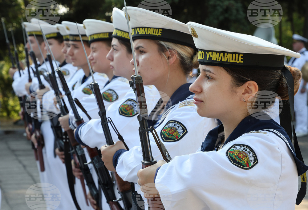 Варна - ВВМУ „Н.Й. Вапцаров” - 83 години от гибелта на патрона