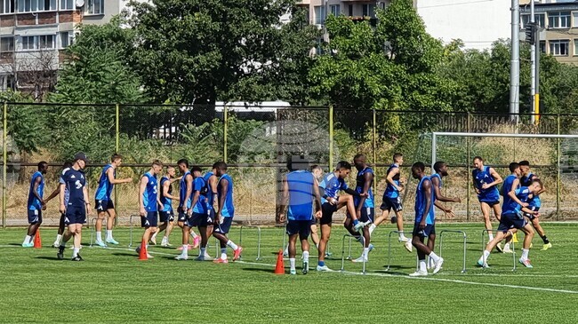 Играчите на Левски почиват днес, а утре ще имат открита тренировка в седмицата на дербито с ЦСКА