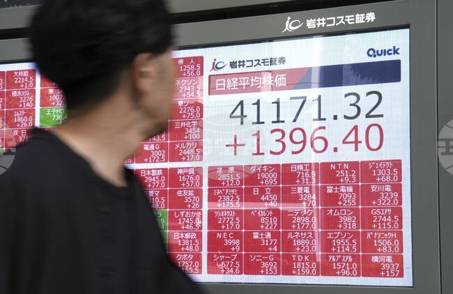 Борсовите индекси в Токио се покачиха, противно на тенденцията на Уолстрийт