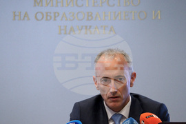 Министерство на образованието и науката - Красимир Вълчев - предложения за промени в рамковите учебни планове