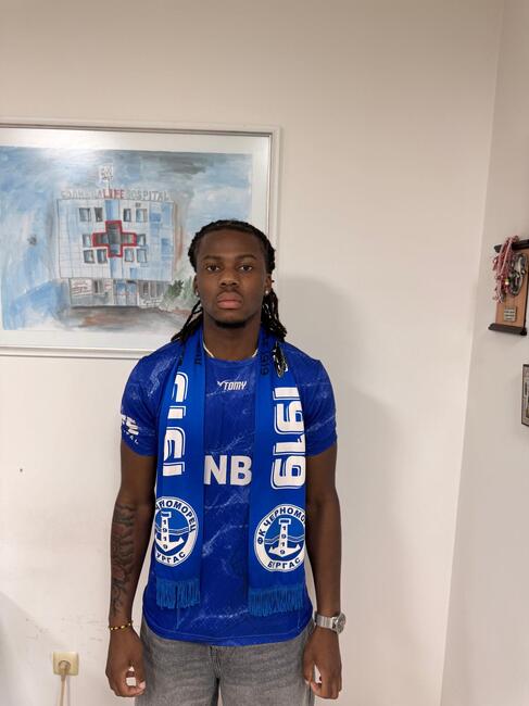 Двама от чужденците, които дойдоха в Черноморец (Бургас), бяха освободени дни преди началото на първенството във Втора лига