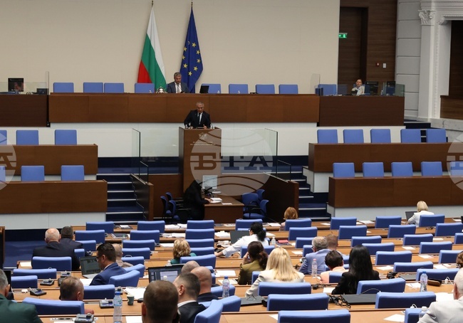 Парламентът прие предложената от ПП-ДБ декларация за осъждане на продължаващата война на Руската федерация срещу Украйна