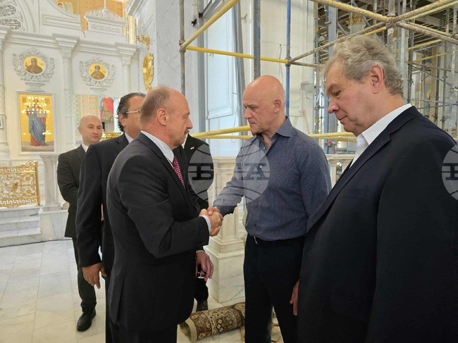 Молебен за мир бе отслужен в Преображенската катедрала в Одеса с българско участие