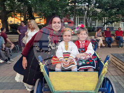 Разград - автентични носии - колекционер