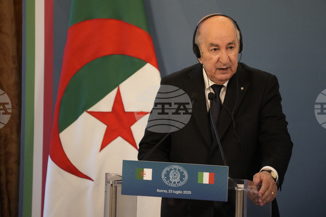 Алжирският президент уволни премиера Ларбауи