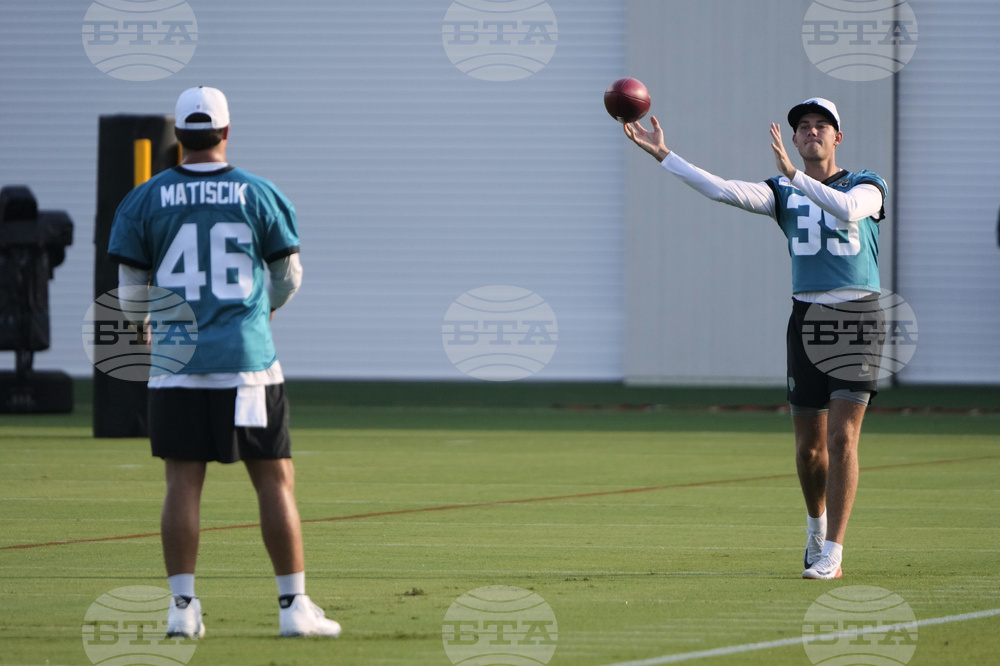 Jaguars Camp Football