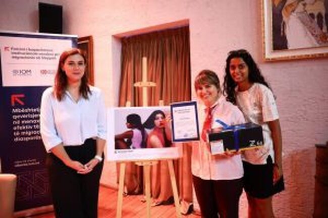 АТА: Албания повишава осведомеността за незаконната миграция чрез конкурс на тема „Моите корени“