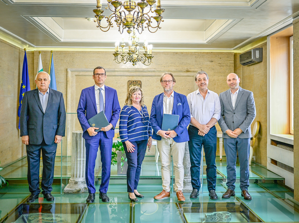 Кметът Васил Терзиев подписа меморандум за сътрудничество със "Софийска вода" за изграждане на малки водноелектрически централи