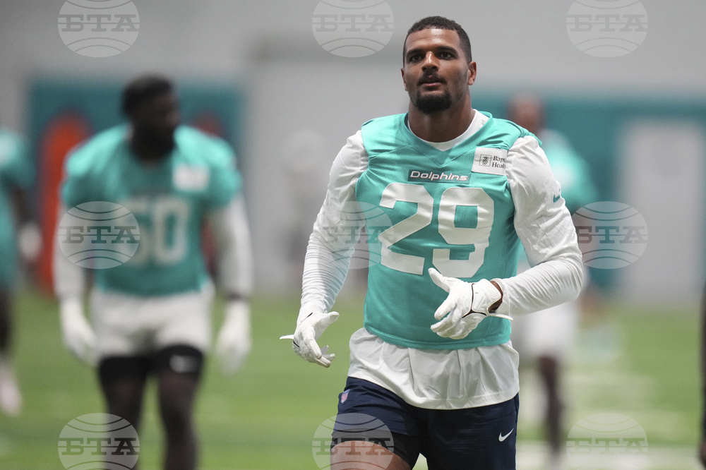 Dolphins Camp Football