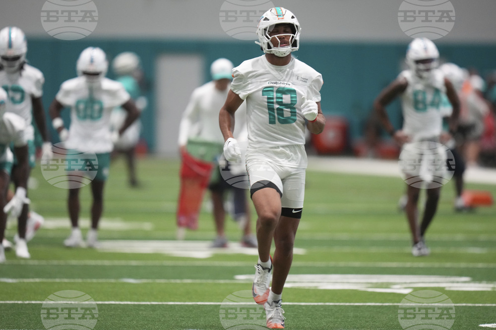Dolphins Camp Football