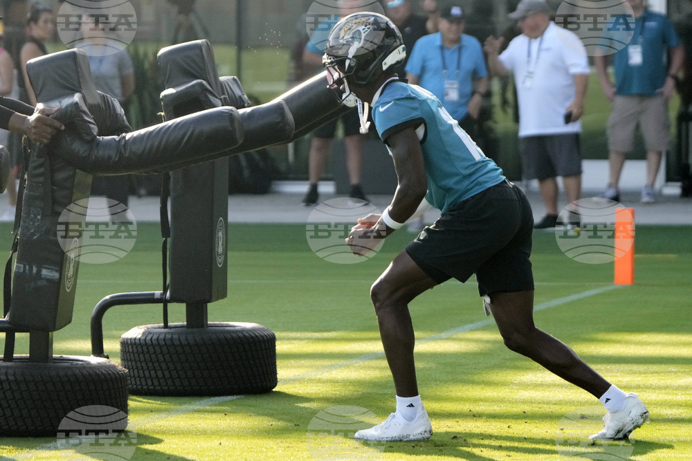 Jaguars Camp Football