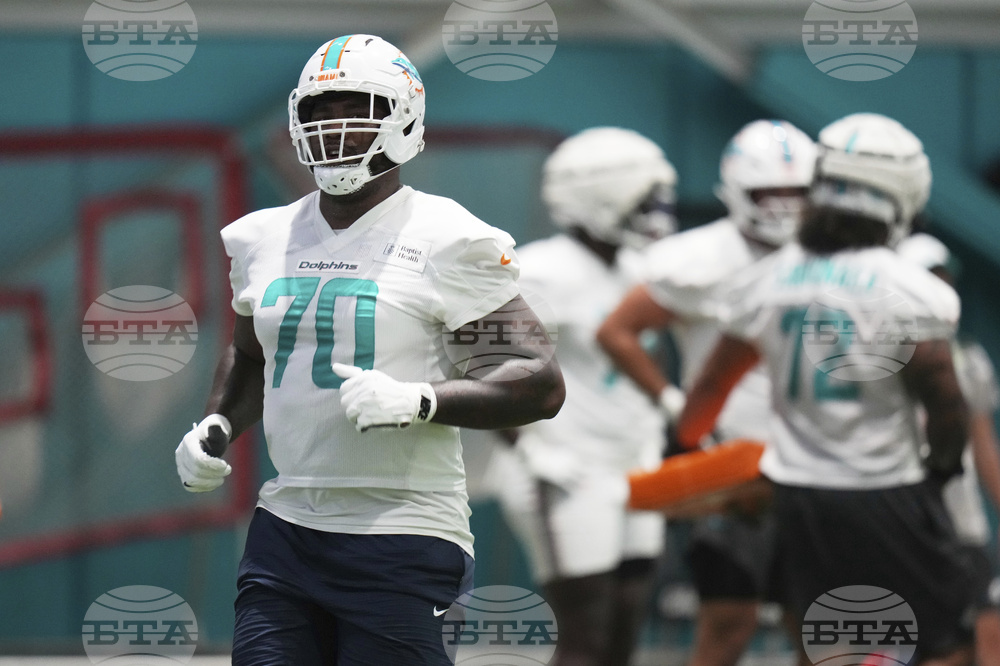 Dolphins Camp Football