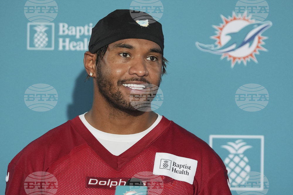 Dolphins Camp Football