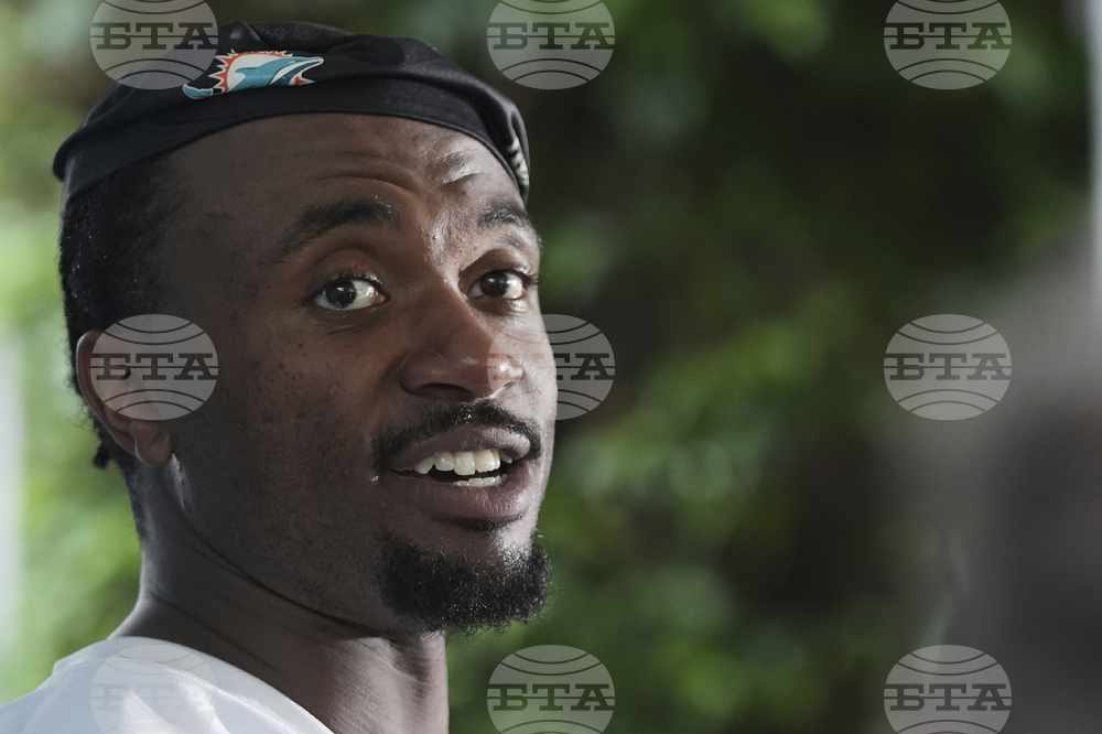 Dolphins Camp Football