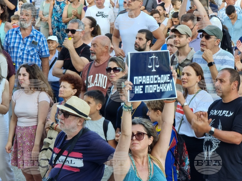 Варна - протест в подкрепа на задържания кмет на града Благомир Коцев