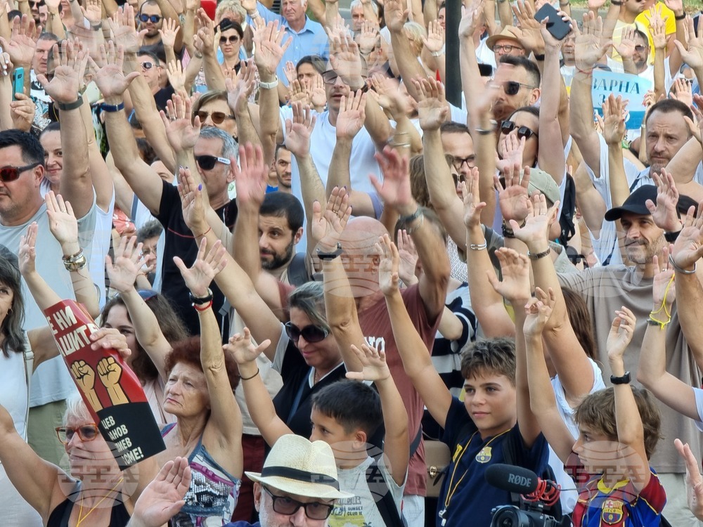 Варна - протест в подкрепа на задържания кмет на града Благомир Коцев