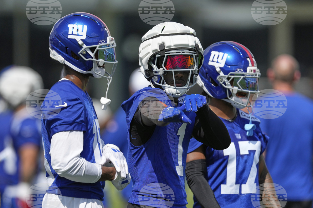 Giants Camp Football