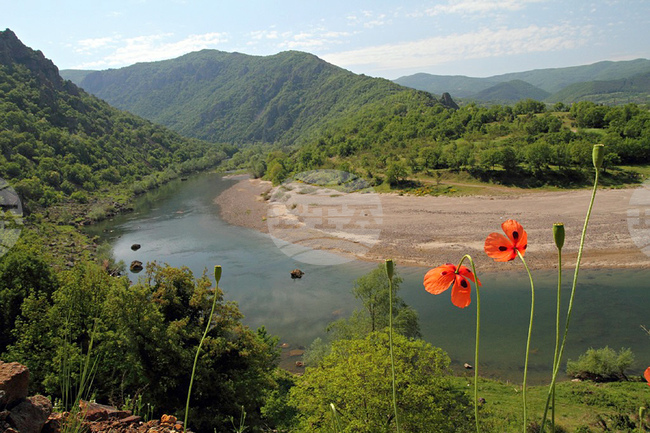 Good Mountain Hiking Conditions on Thursday