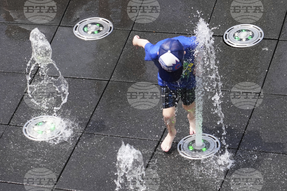 US Extreme Weather Heat Chicago Illinois