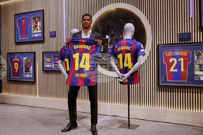 Преминаването на Маркъс Рашфорд от Манчестър Юнайтед в Барселона под наем е факт