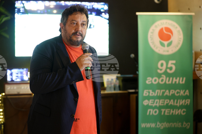 Стефан Цветков ще участва в тенис мач за края на международен турнир 