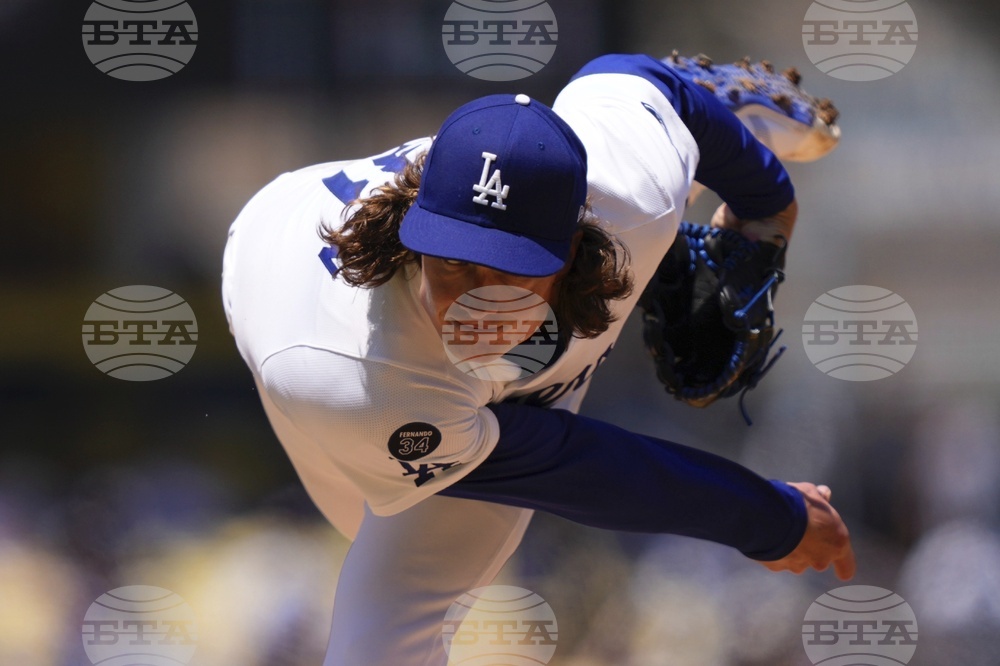 Twins Dodgers Baseball