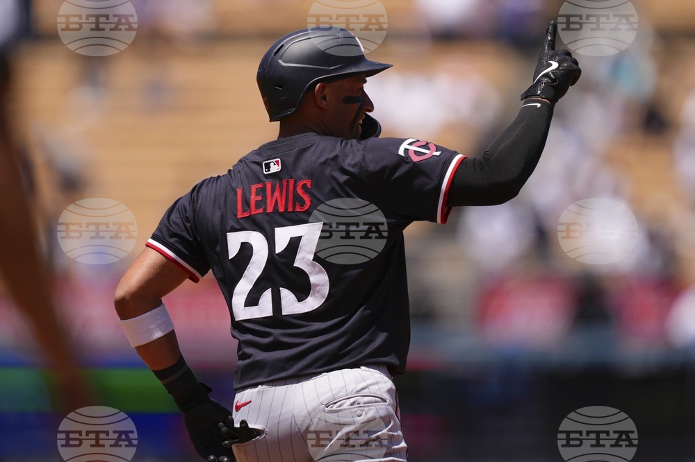 Twins Dodgers Baseball